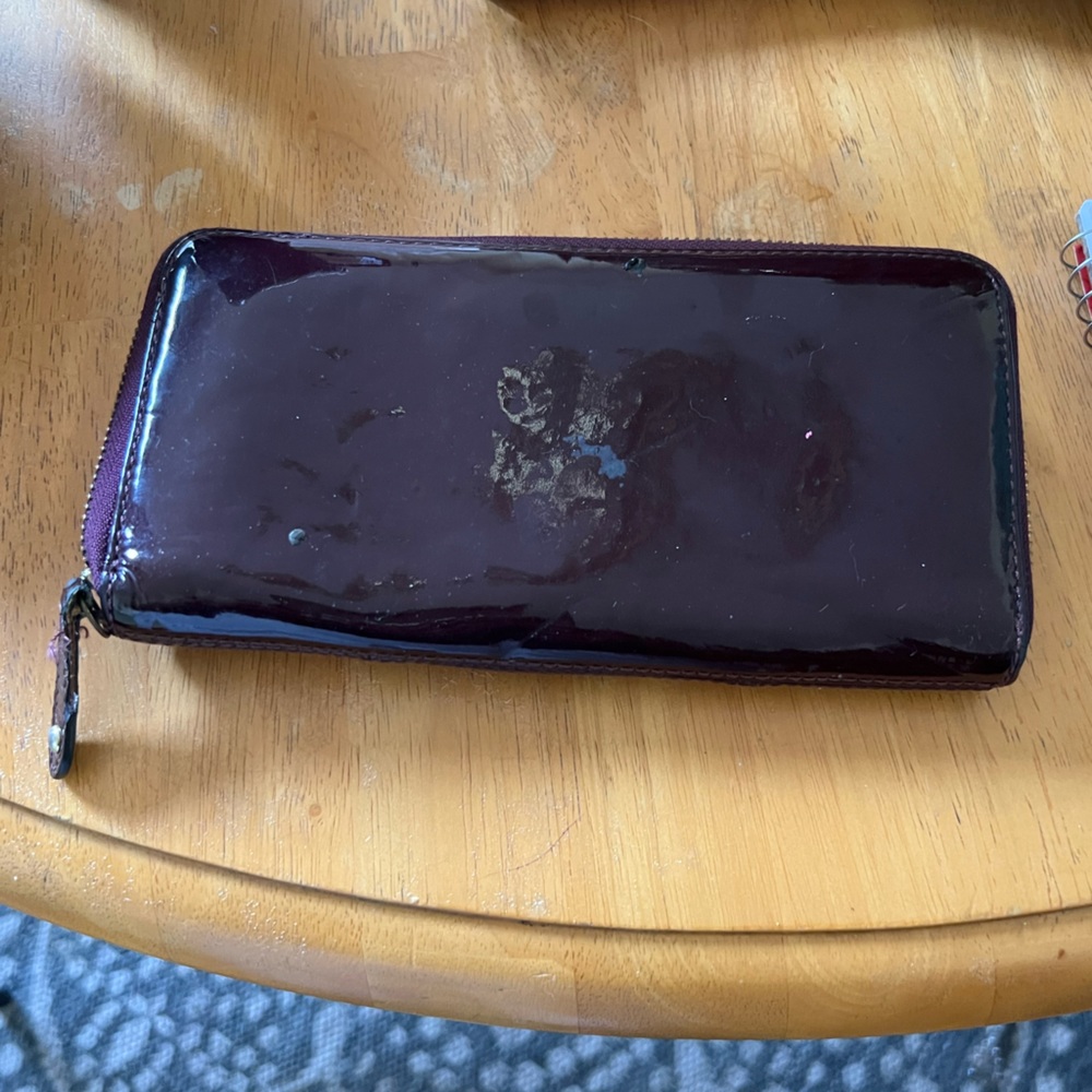 Large Coach Wallet - Picture 2 of 3